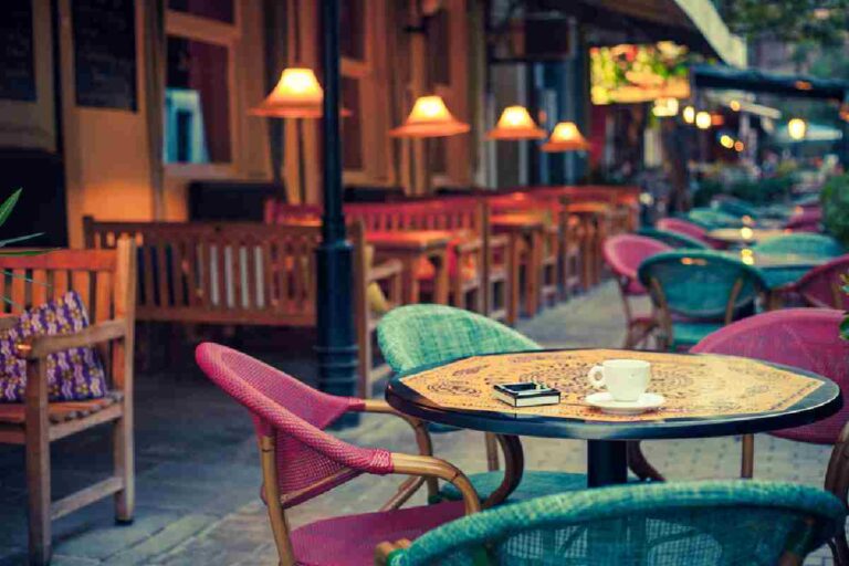 Cafe Near Me